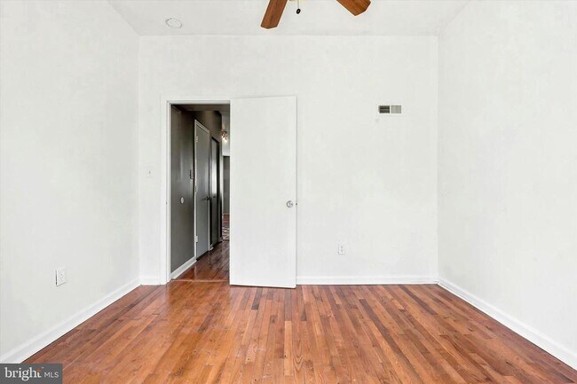 Building Photo - 1818 Catharine St