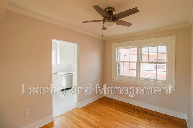 Building Photo - 25 Ashley Ave