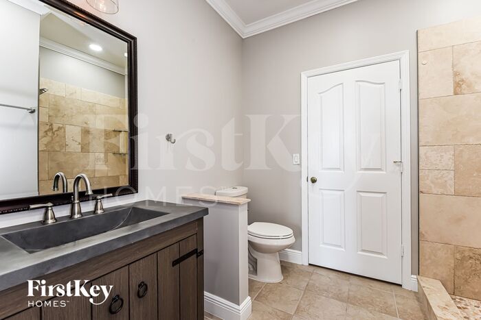 Building Photo - 16116 Badalona Dr