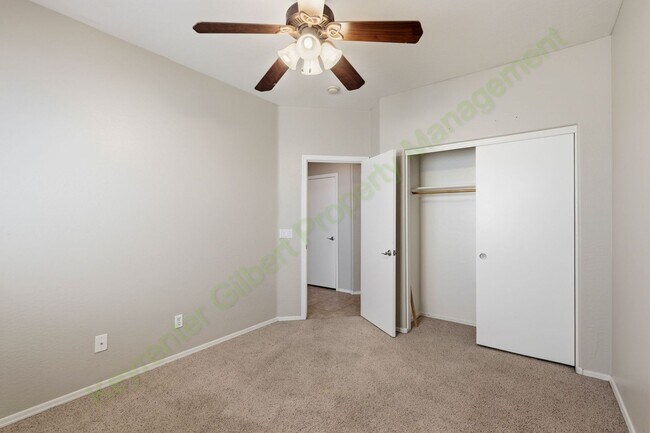 Building Photo - 35734 N Zachary Rd