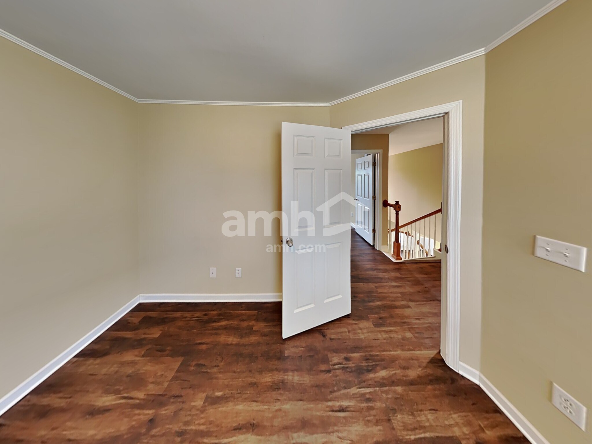 Building Photo - 3434 Wellington Pl