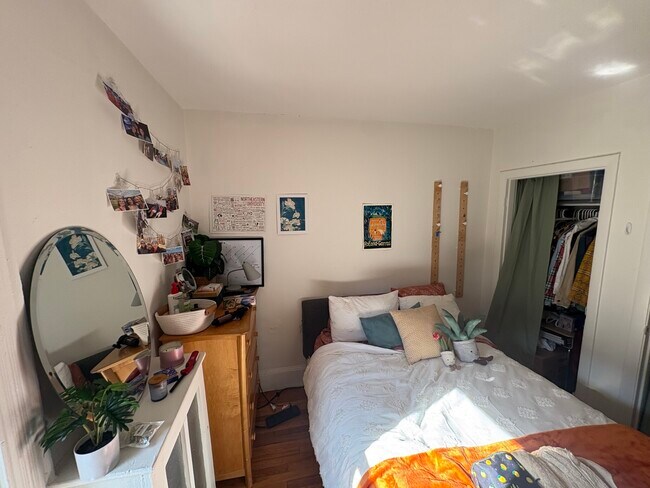 Building Photo - 45 Westland Ave