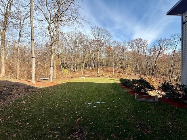 Building Photo - 6 Parkside Dr