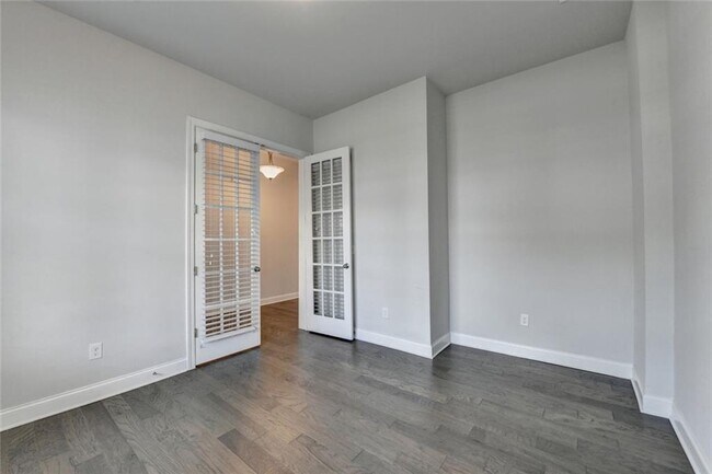 Building Photo - 3695 Andover St