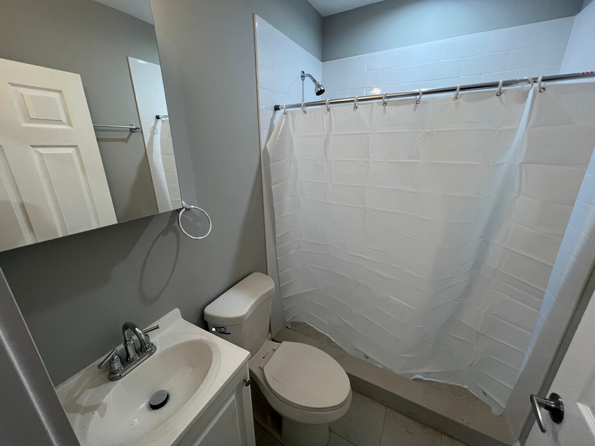 Building Photo - 19 Harold St