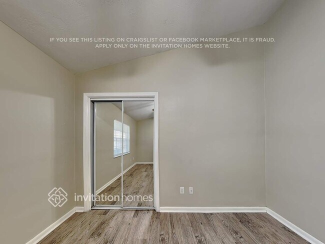 Building Photo - 2464 Carolton Rd