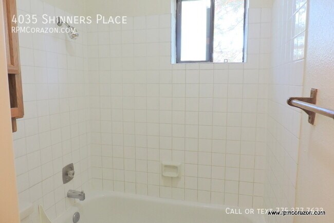 Building Photo - 4035 Shinners Pl