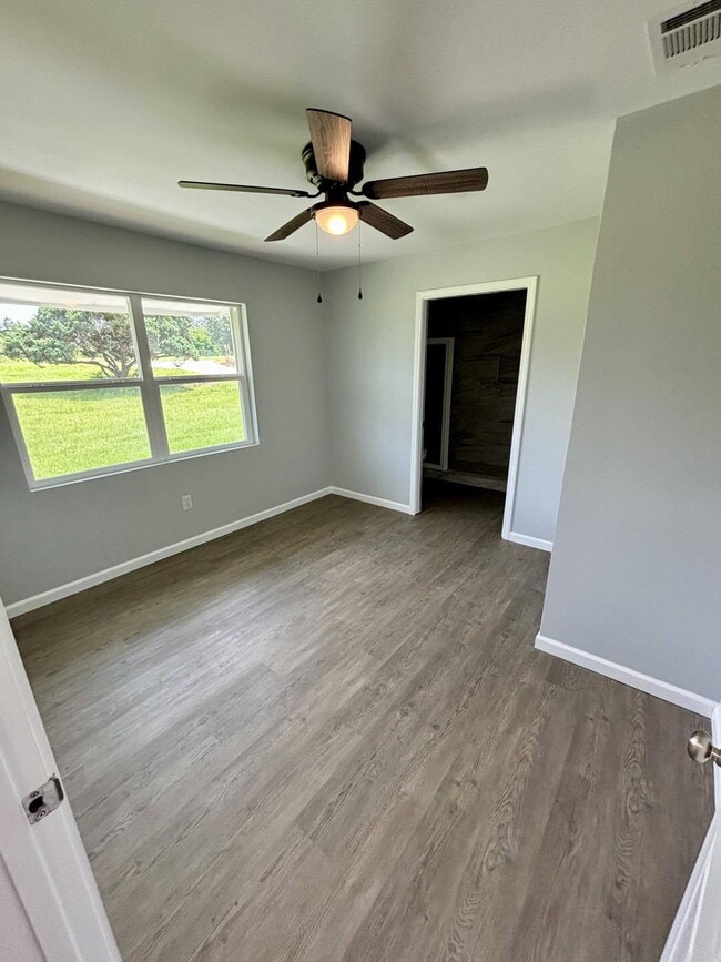 Building Photo - Available now FOR RENT in Dothan, AL!!