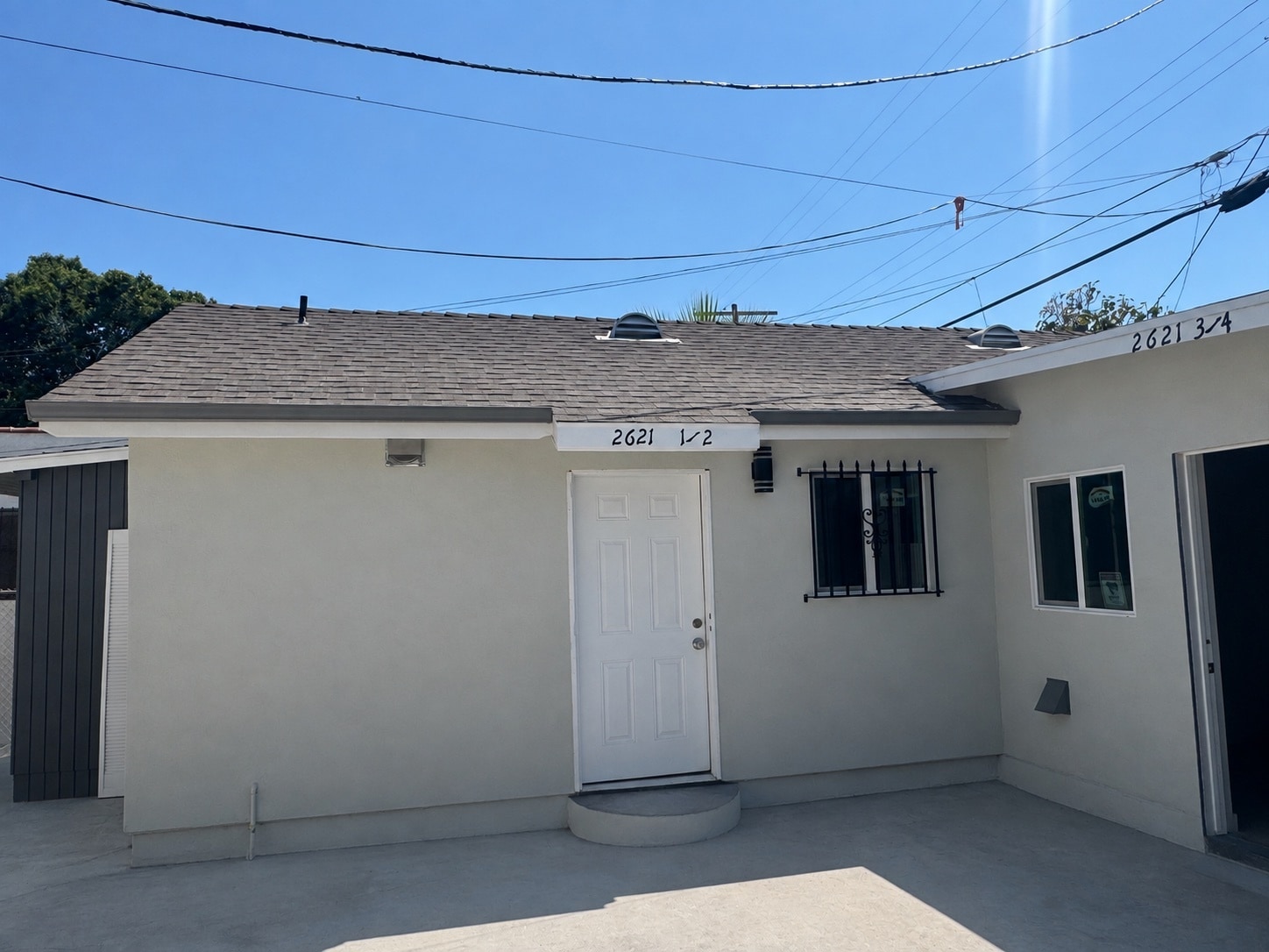Building Photo - 2621 Hillcrest Dr