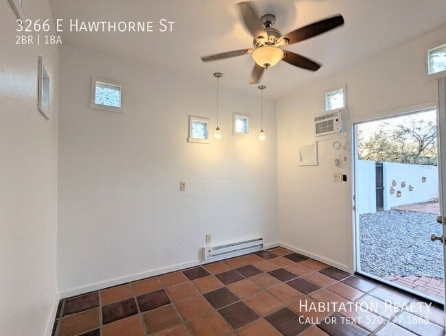 Building Photo - 3266 E Hawthorne St