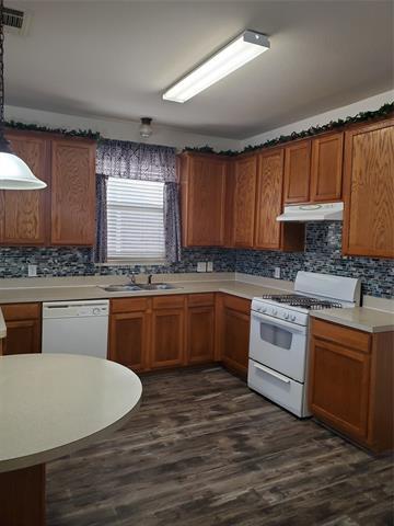 Building Photo - 9037 Golden Sunset Trail