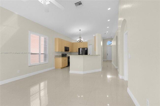 Building Photo - 4108 NE 22nd St