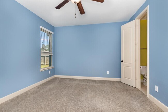 Building Photo - 22419 Banewood Dr