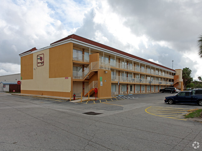 Building Photo - Blossom Park