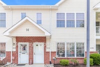 Building Photo - 36 Pristine Pl