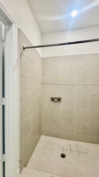 Bathroom - 19479 SW 340th St