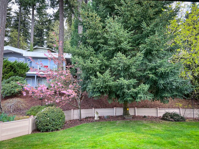 Building Photo - 2103 SE 99th Ct