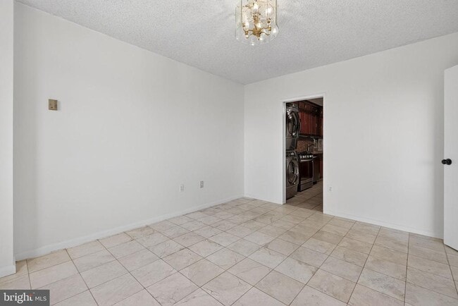 Building Photo - 3701 S George Mason Dr