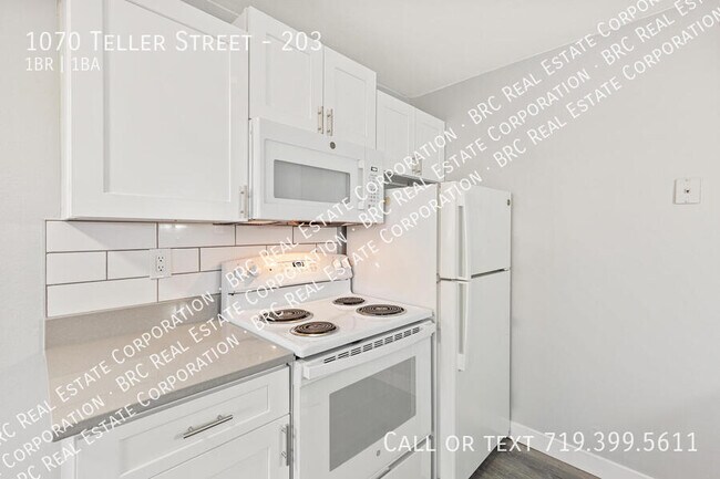 Building Photo - 1070 Teller St