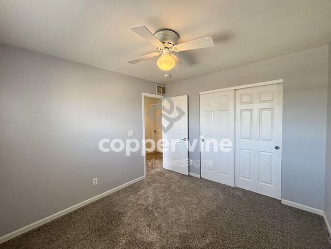 Building Photo - 14487 Jason Dr