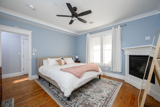 Building Photo - 39 Coffey St