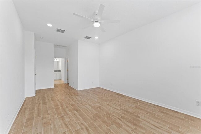 Building Photo - 32034 Sapna Chime Dr