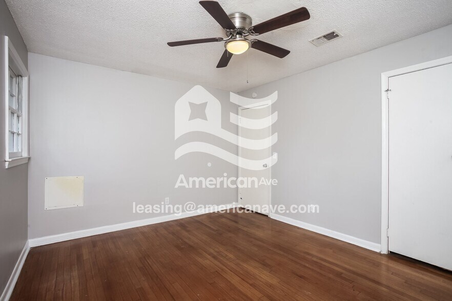 Building Photo - 4340 Crestlite Dr