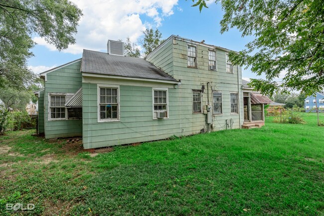 Building Photo - Home For Rent!