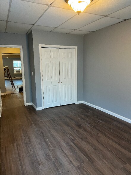 Building Photo - 421 Dickinson St