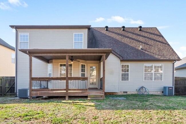 Building Photo - Three Bedroom with Bonus in Franklin Meadows!