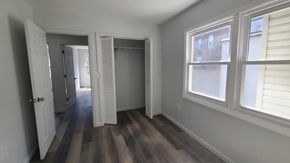 Building Photo - 150 New York Ave