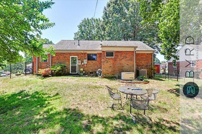 Building Photo - 3708 Grandel Dr