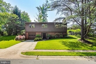 Building Photo - 6515 E Halbert Rd