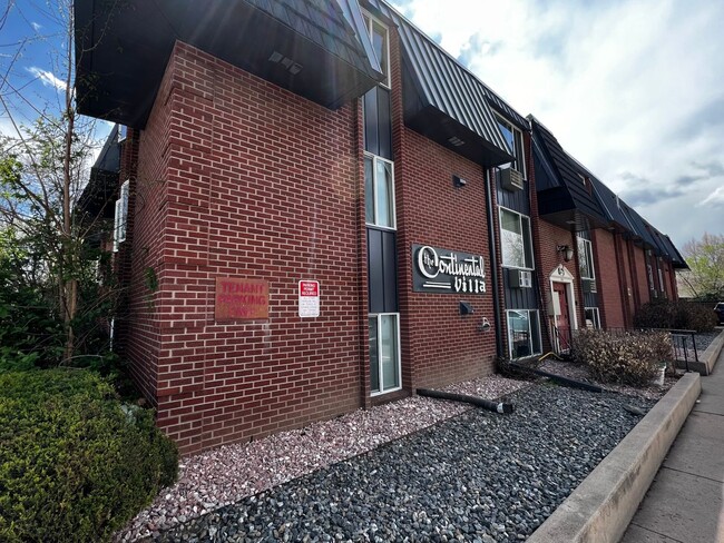 Building Photo - Robertson1005 (KC-JF)