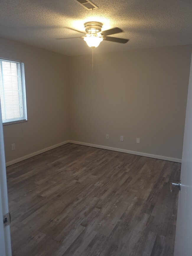 Building Photo - Westmoreland Estates