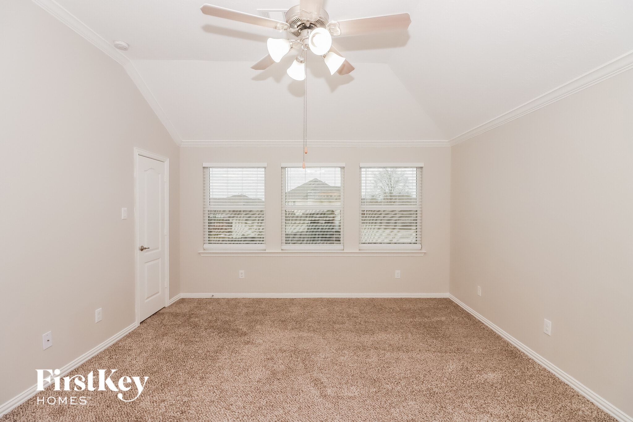 Building Photo - 219 Chestnut St