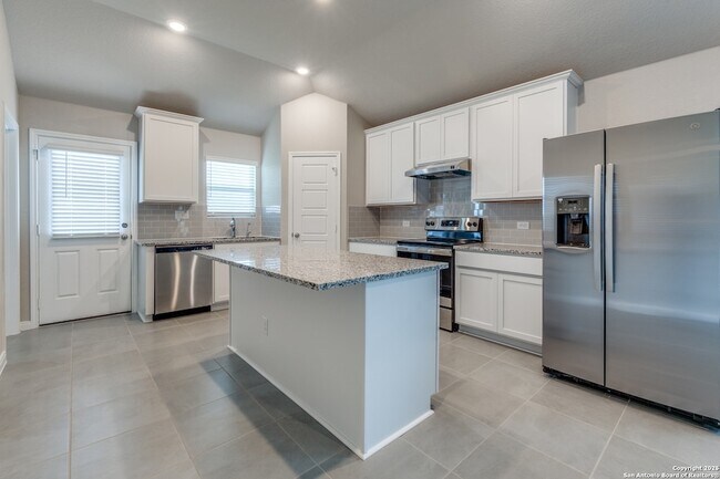 Building Photo - 1324 Moby Dr