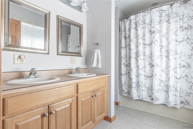 Building Photo - 212 Edmund St