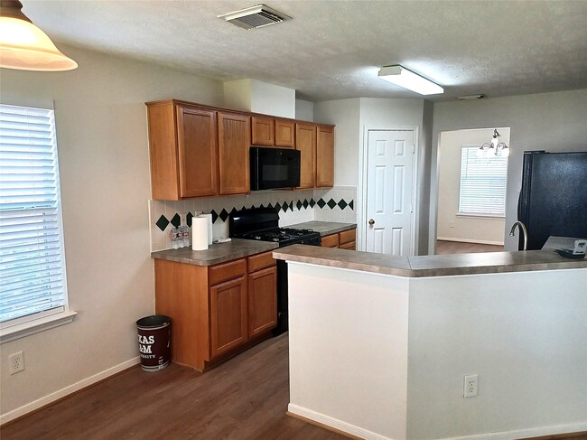 Building Photo - 13414 Beechglen Ln