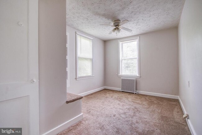 Building Photo - 6120 41st Ave