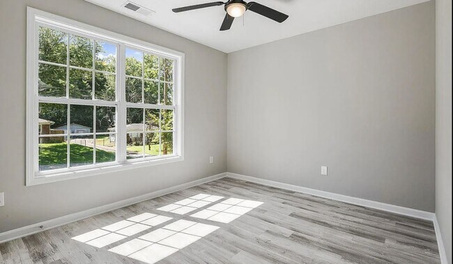 Building Photo - 4612 Clayton Terrace