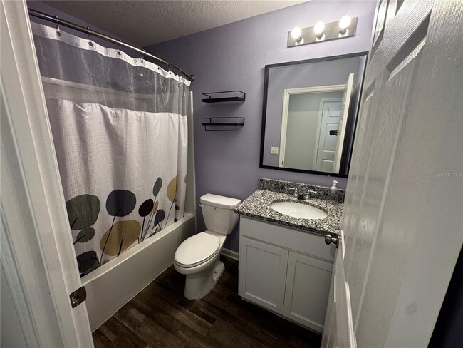 Building Photo - 1721 Nebraska Loop