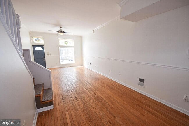 Building Photo - 3606 Hudson St