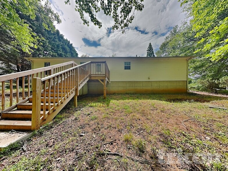 Building Photo - 93 Southern Trace Way