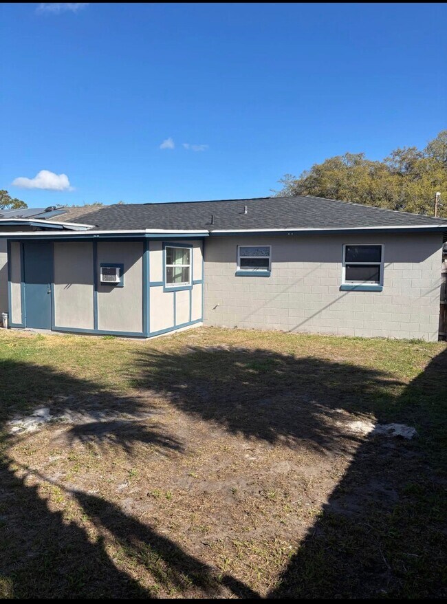 Building Photo - 2813 Spring Hill Ct