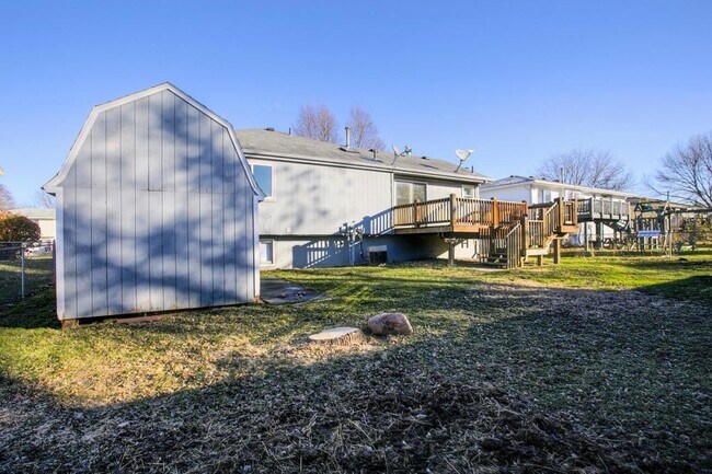 Building Photo - 3403 Henery Rd