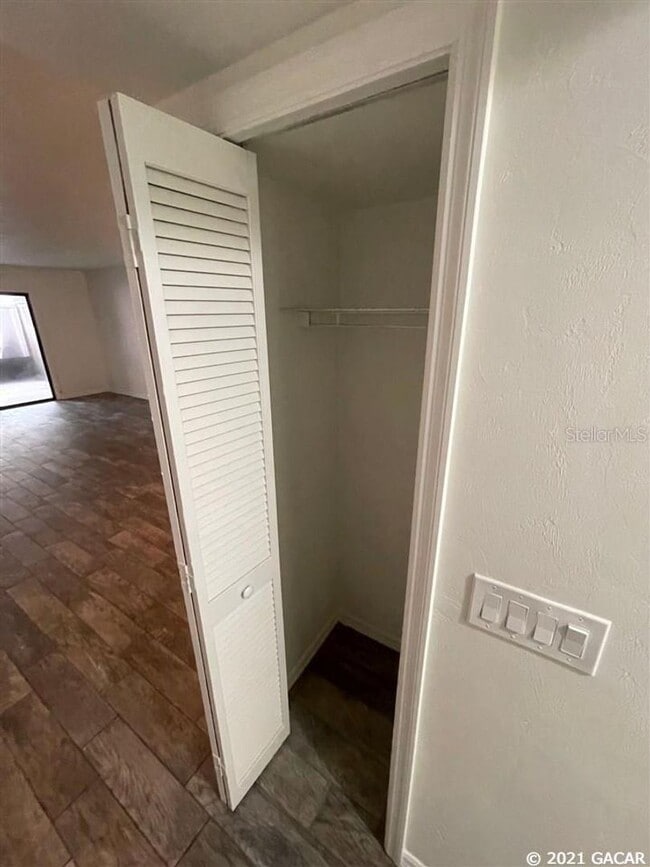 Building Photo - 2/2.5 Townhome in Mile Run