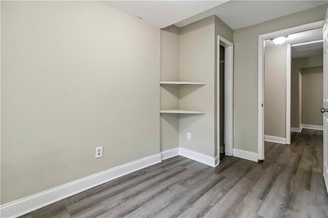 Building Photo - 971 Sims Ave NW