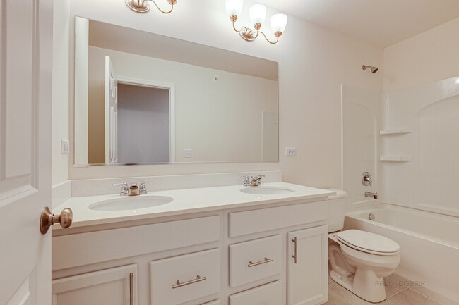 Building Photo - 264 Hoffmann Dr