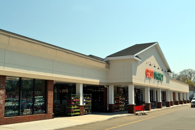 Building Photo - 793 Dune Rd